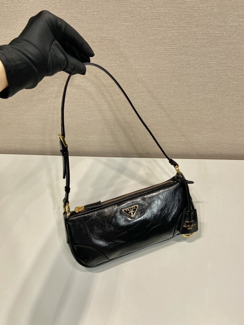 Pra*a hobo bags